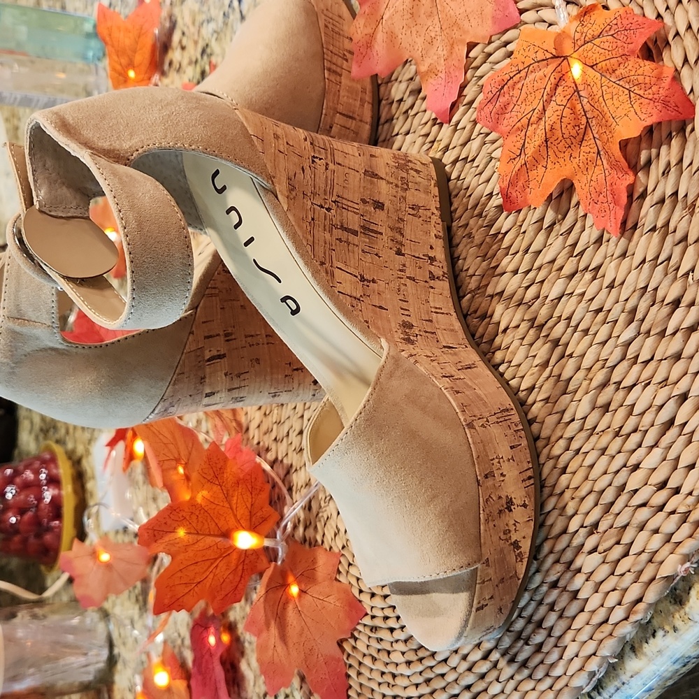 Unisa Textile Cork Wedge Sandal Heels Size 7 1/2 M